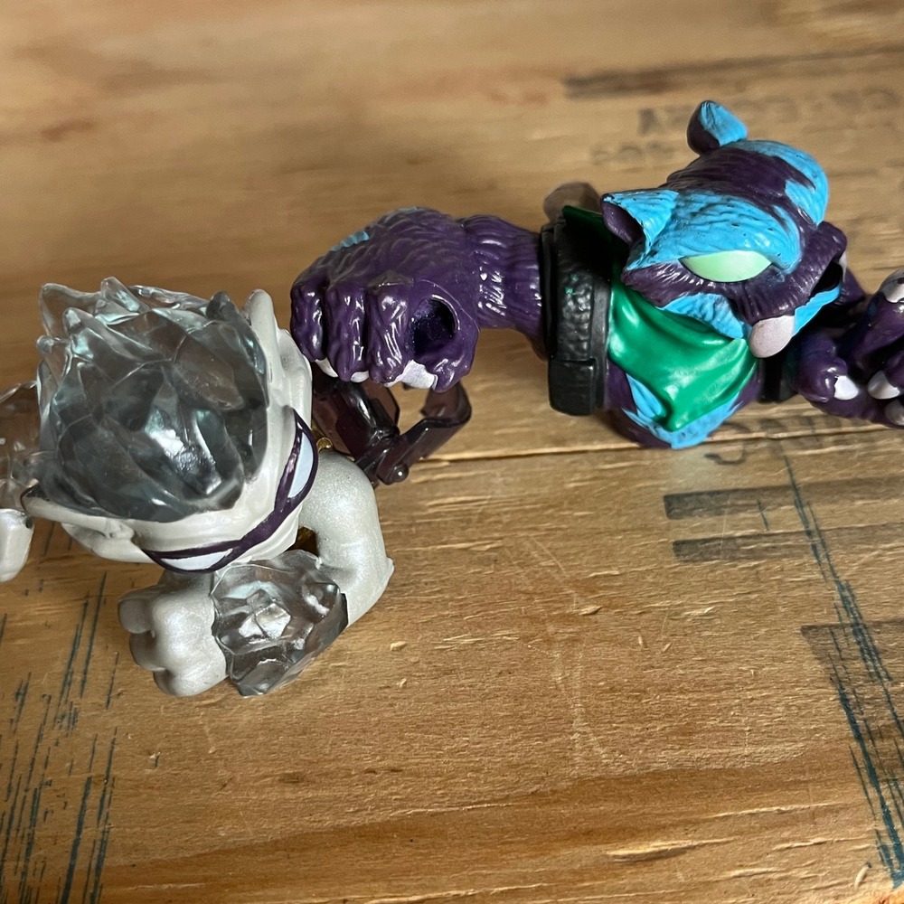 Skylanders Swap Force Swappable  Tops Lot - Nitro Freeze Blade & Trap Shadow